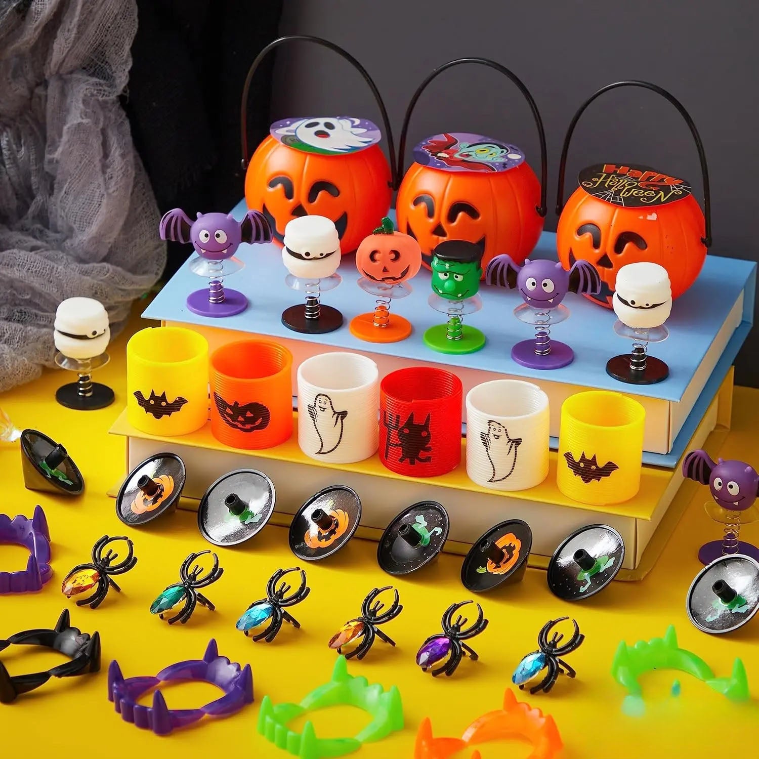 144PCS Halloween Toy and Gift Set for Kids