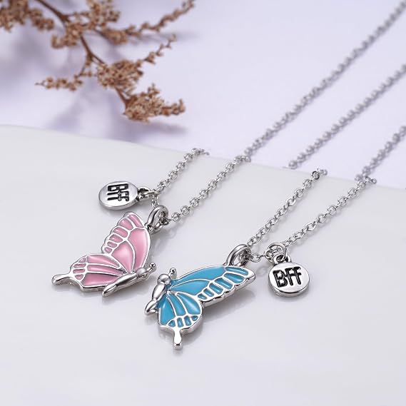 🌸 Friendship is a twin flower. BFF split jewelry, witnessing every perfect moment and company between you and her.