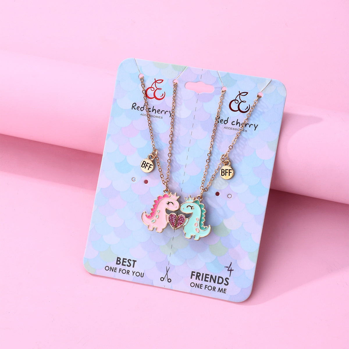 🌸 Friendship is a twin flower. BFF split jewelry, witnessing every perfect moment and company between you and her.
