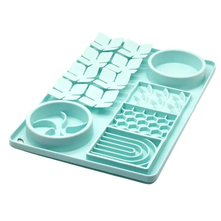 🐶 Is your dog eating like a vacuum cleaner, vomiting right after? Switch to this all-in-one slow-feeding & water mat! Partitioned for wet food and water, now they eat so gracefully🍲✨