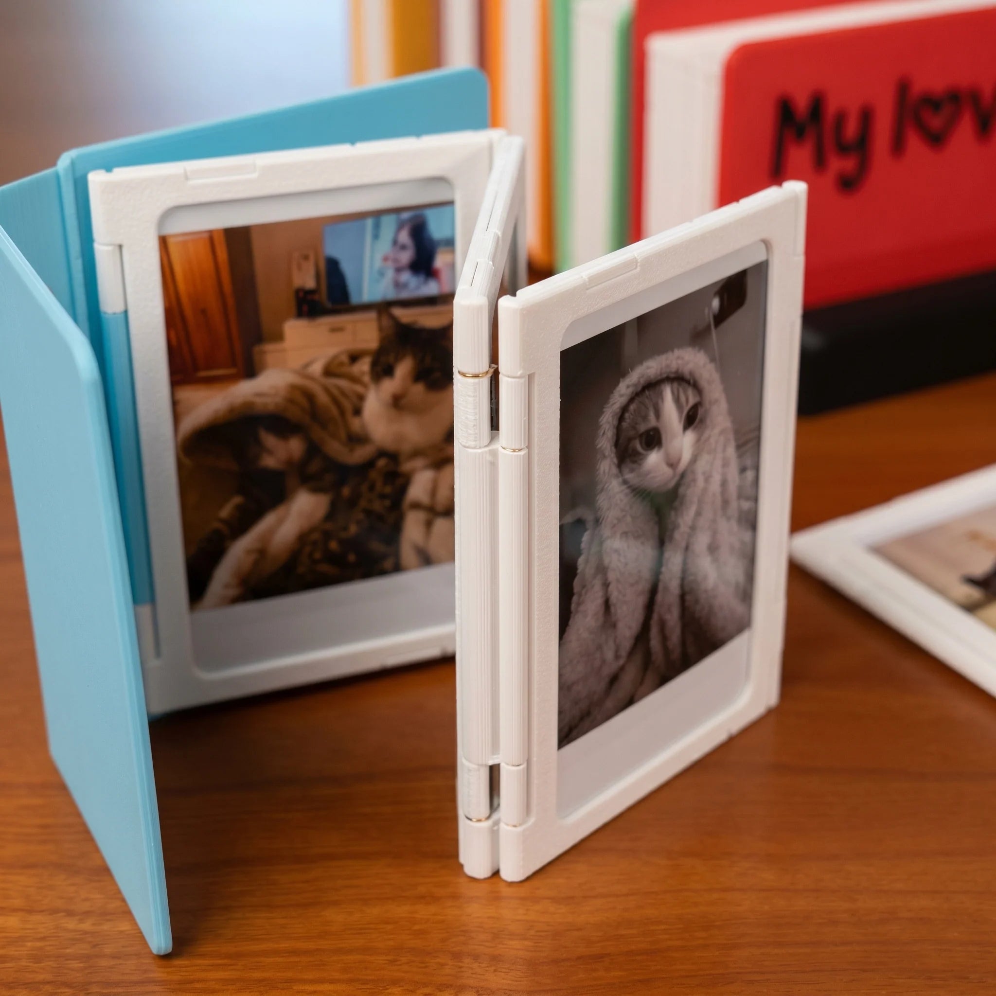🎁 The ultimate romantic move for your girlfriend! Write daily confessions on cards and fill this red "My ♥OVE" organizer. Make a love dictionary exclusive to you two💕