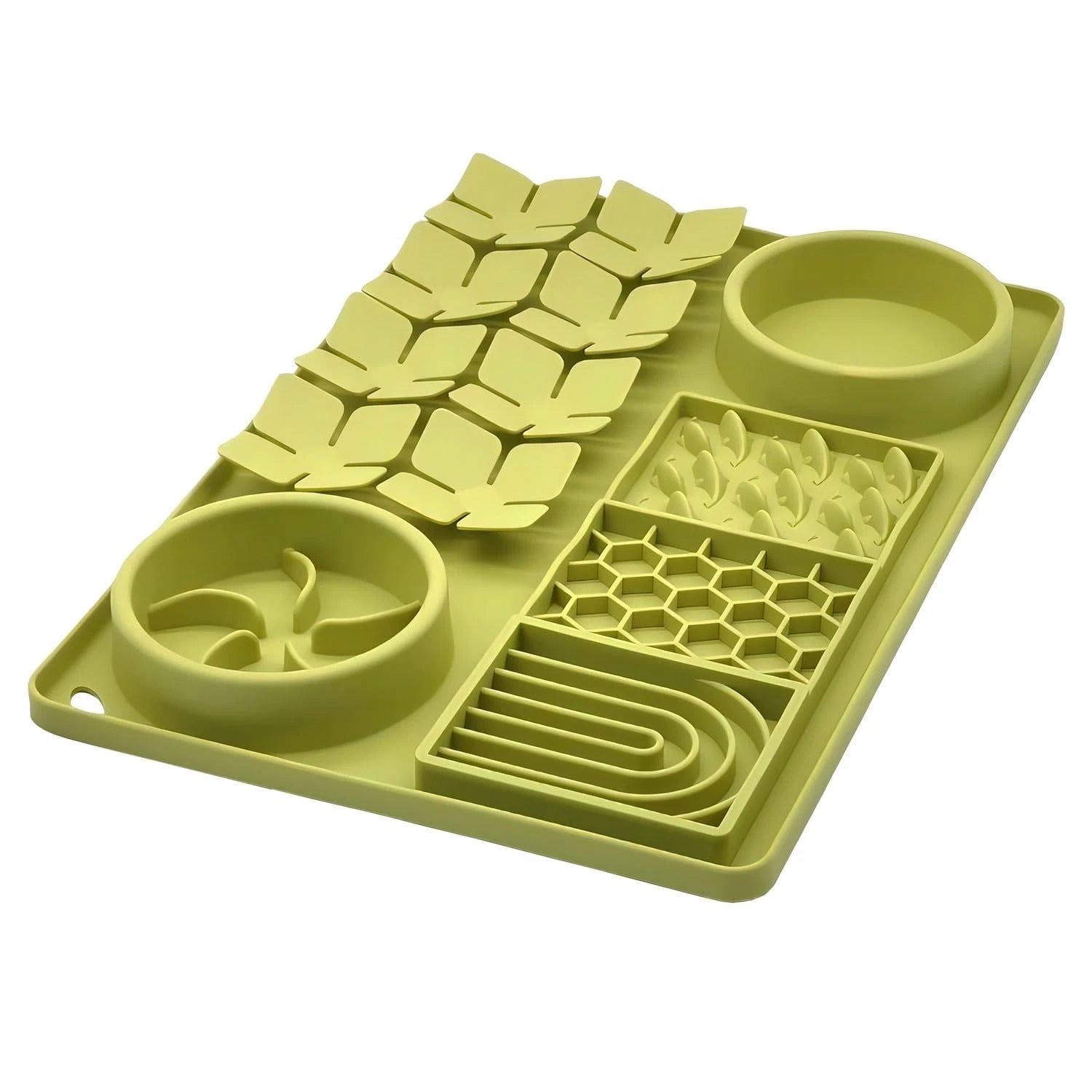 🐶 Is your dog eating like a vacuum cleaner, vomiting right after? Switch to this all-in-one slow-feeding & water mat! Partitioned for wet food and water, now they eat so gracefully🍲✨